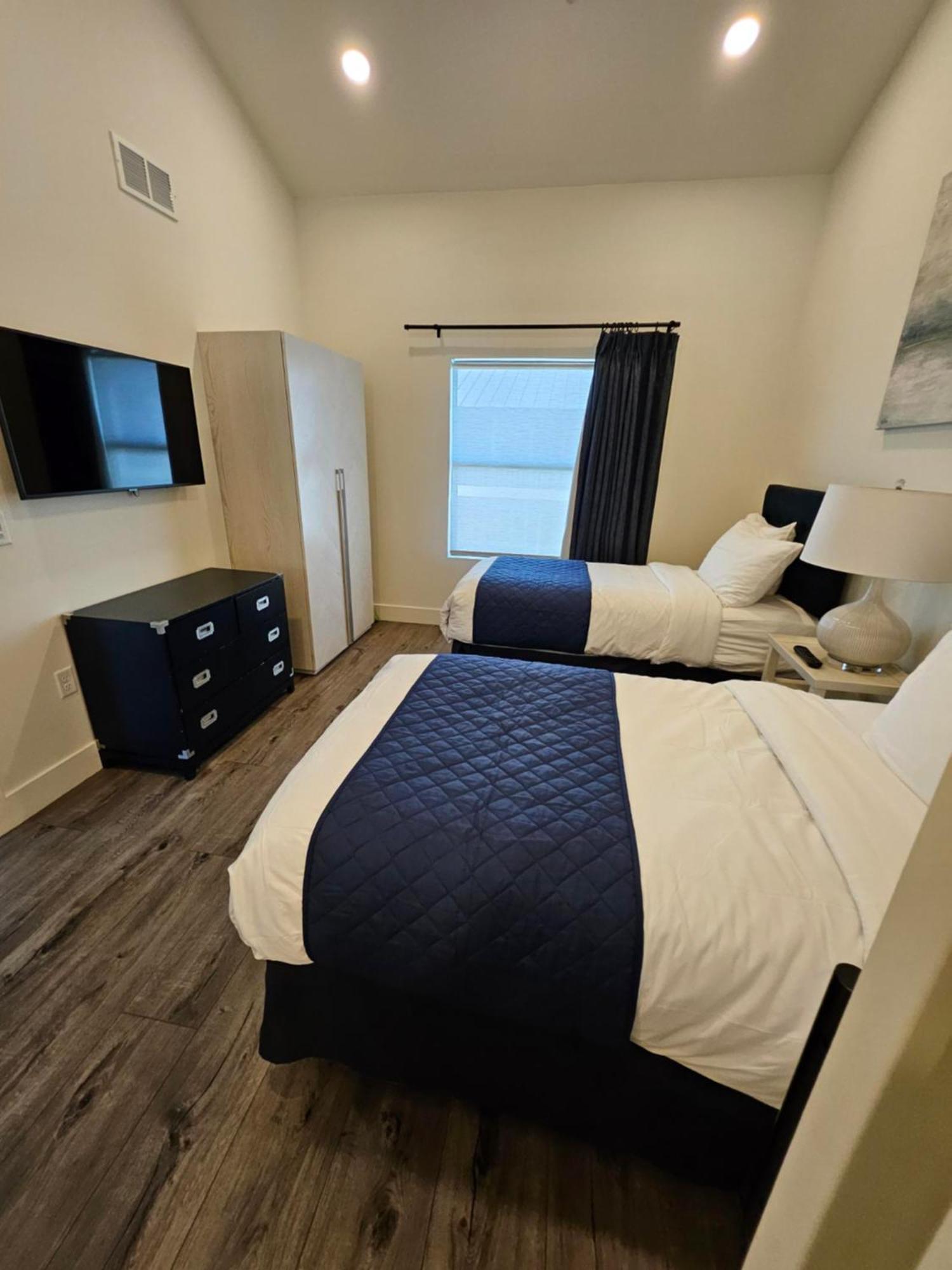 The Suites At Fishermen'S Village - 2 Bedroom Suites プンタ・ゴーダ エクステリア 写真